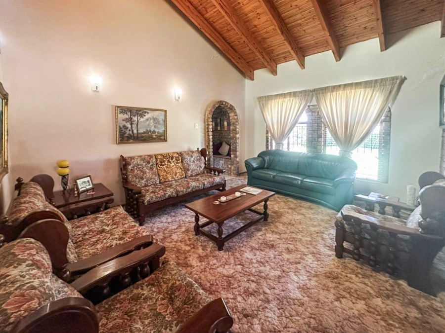 3 Bedroom Property for Sale in Meerhof North West